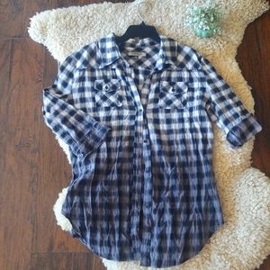 VIGOSS Flannel button back, and button front! Size M.